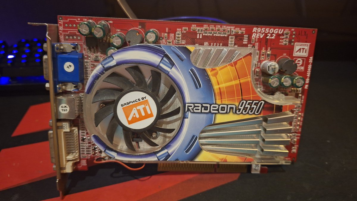 hajek_jaromir's tweet photo. Wednesday loot ๐๐ฌ๐ฏ๐ฆ#oldcomputers #retrogaming #mailcall #wednesday
Radeon 9550 ???MB, Geforce FX5200 ???MB https://t.co/4v5WhAU33p