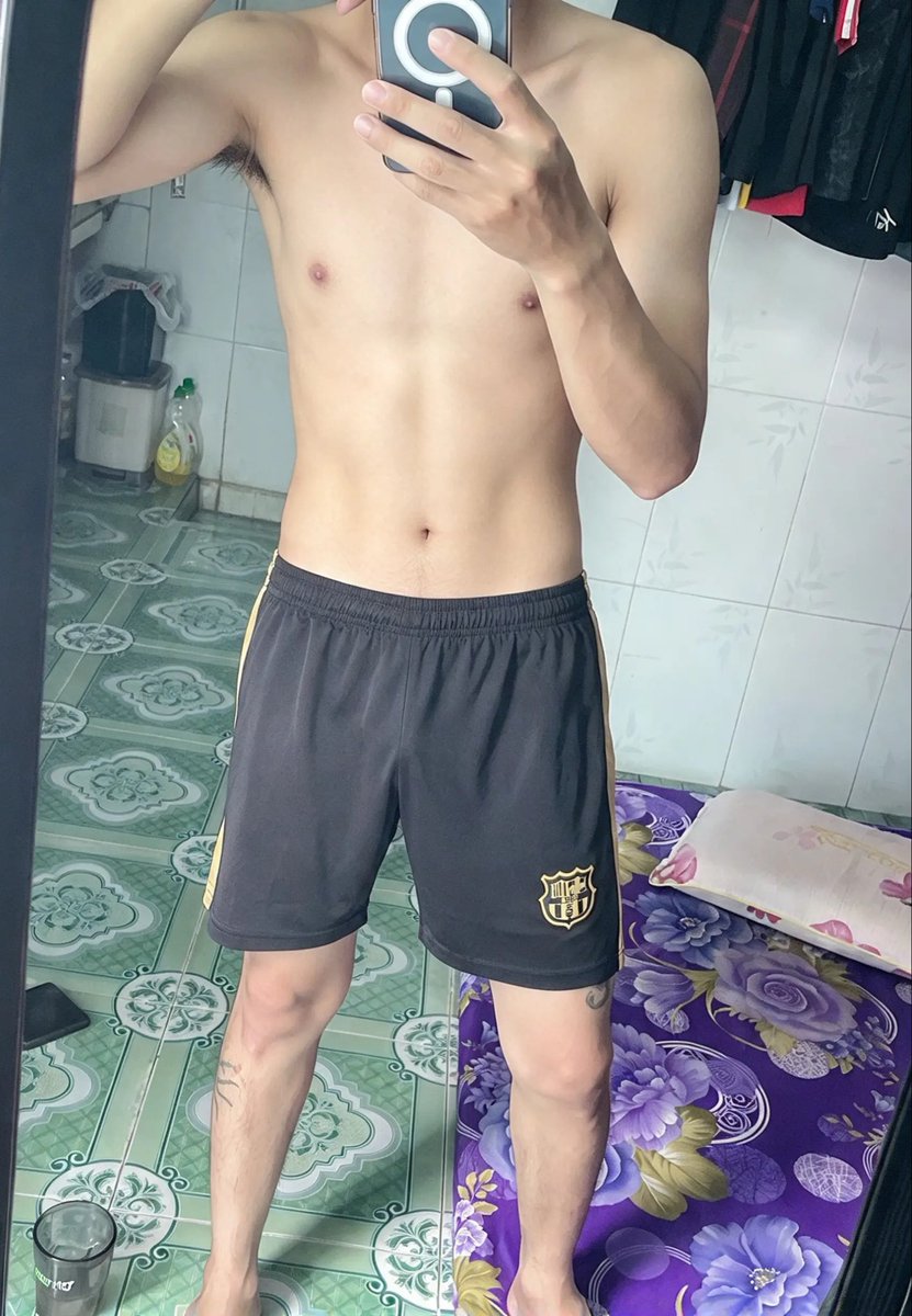 tr41636083's tweet photo. Mới vừa ngủ vậy https://t.co/cg2jeLiTgb