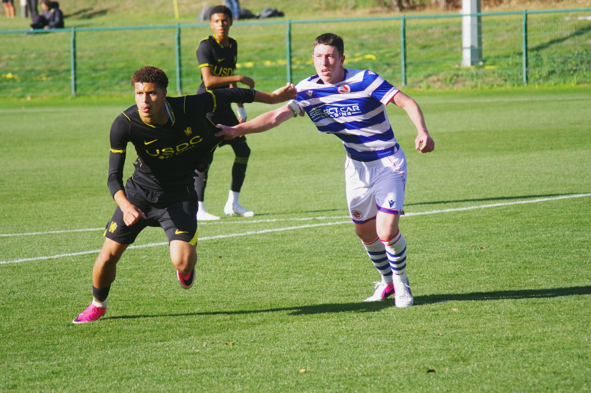fleetphotos's tweet photo. @ReadingFC U18 0 v @ChelseaFC U18 3 131026 - #sambou @chelseayouth @TheChelseaForum @RisingBallers_ @ChelsTransfer @NizaarKinsella @CFCNewsReport #chelseafc #readingfc https://t.co/MtH7EtmWAC