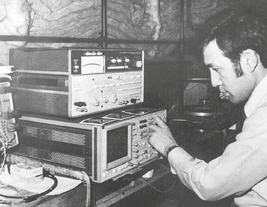 VinyleAudio's tweet photo. 🎧 Jean-Claude Fourrière, pionnier de la hi-fi française, nous a quittés en 2026. Dans Vinyle &amp; Audio numéro 38, nous racontons l’histoire de ses enceintes Audio Référence 50 et 100. 🔊
🧷  https://t.co/IcmGQgeY5E
#HiFi #Audiophile #HighEnd #VinyleEtAudio #Enceintes https://t.co/KN02djR2yJ