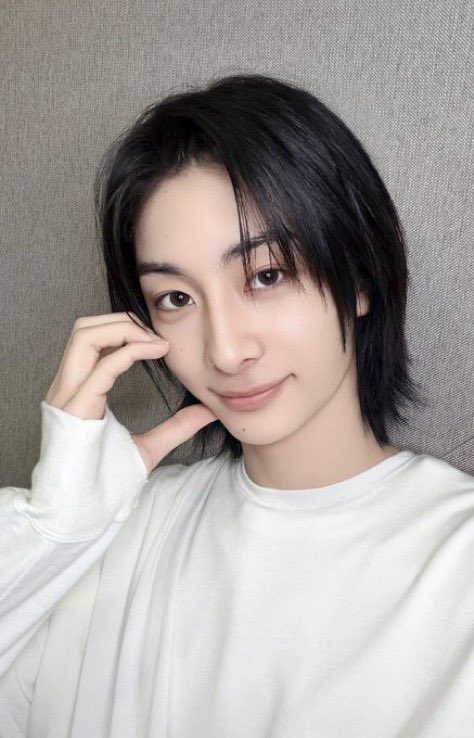 soulitepics's tweet photo. gaku blooming talk update 

#A2OSOUL #GAKU https://t.co/kRQhoLRFD8