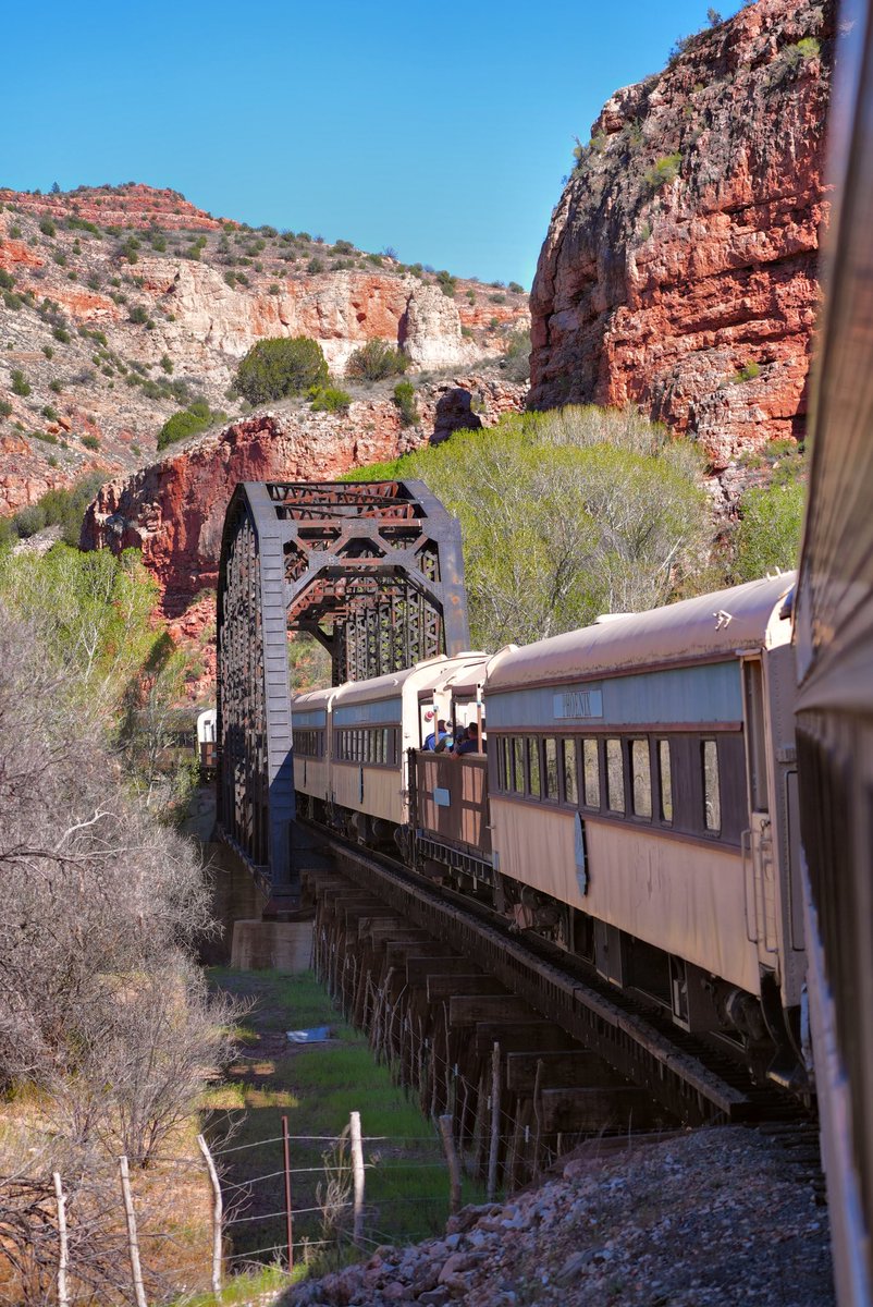VerdeCanyonRail's tweet photo. Scenes from the journey. 🚂🏜️

Four hours of untamed wilderness, towering red rock formations, rugged landscapes and breathtaking views around every bend.

These are just a few snapshots from our scenic journey through the Verde Canyon, traveling from Clarkdale to the historic ghost ranch of Perkinsville and back.

Far from the highways and crowds, this is Arizona’s wild beauty at its finest. And there’s no better way to experience it than aboard a vintage train.

All aboard for an unforgettable adventure!

🚂 Verde Canyon Railroad
☀️ @taawakiinn Resort 
📍 Clarkdale, Arizona 

Verde Canyon Railroad, Verde Canyon Railroad tickets, Sedona train, train rides in Arizona, Sedona train ride, Train ride near Sedona, Arizona train rides, Clarkdale train