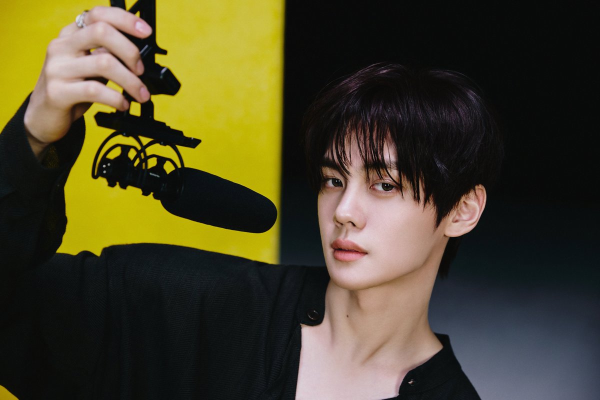 AND2BLE's tweet photo. Sequence 02: Attraction - Concept Photo 'Archive' - KIM GYUVIN
#AND2BLE #앤더블
#KIMGYUVIN #김규빈
#AND2BLE_Attraction #AND2BLE_Archive https://t.co/5GQqbTGvx5