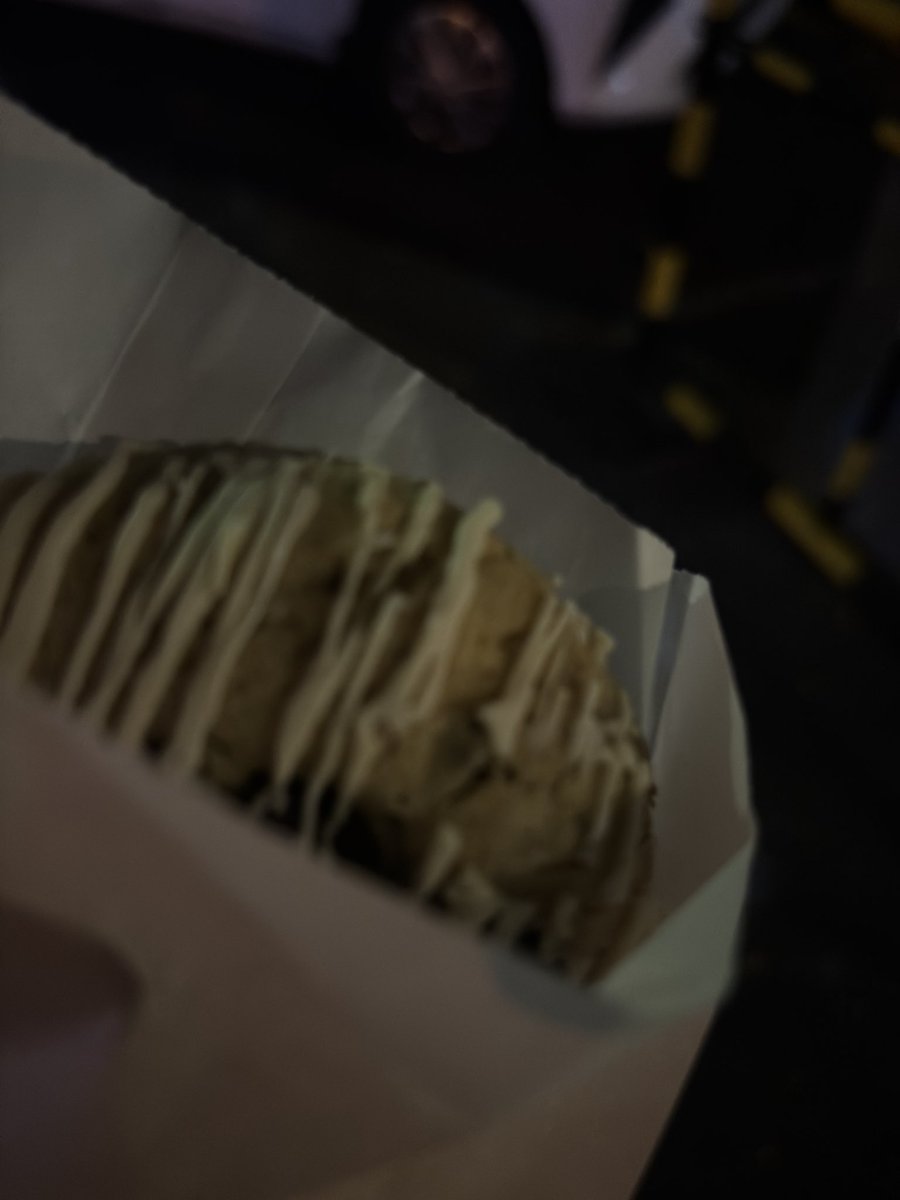 edgyput's tweet photo. “eh gua mau cut gula anying, udah kebanyakan makan yang manis manis nih gua” sejam kemudia diri ini memutuskan untuk membeli softcookie https://t.co/8ek2K9ABPu