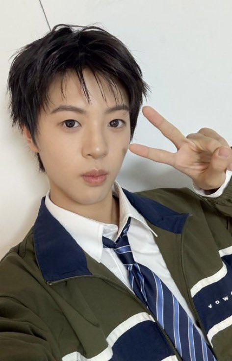 soulitepics's tweet photo. zet blooming talk update 

#A2OSOUL #ZET https://t.co/fIx6PvQsvB