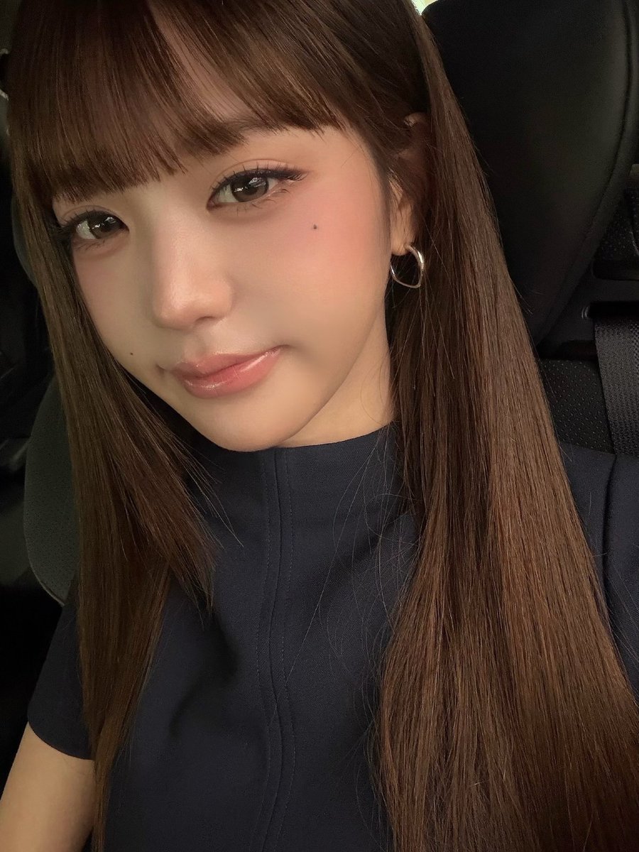 ivepics_'s tweet photo. wonyoung instagram update https://t.co/tMXi5WUIhk
