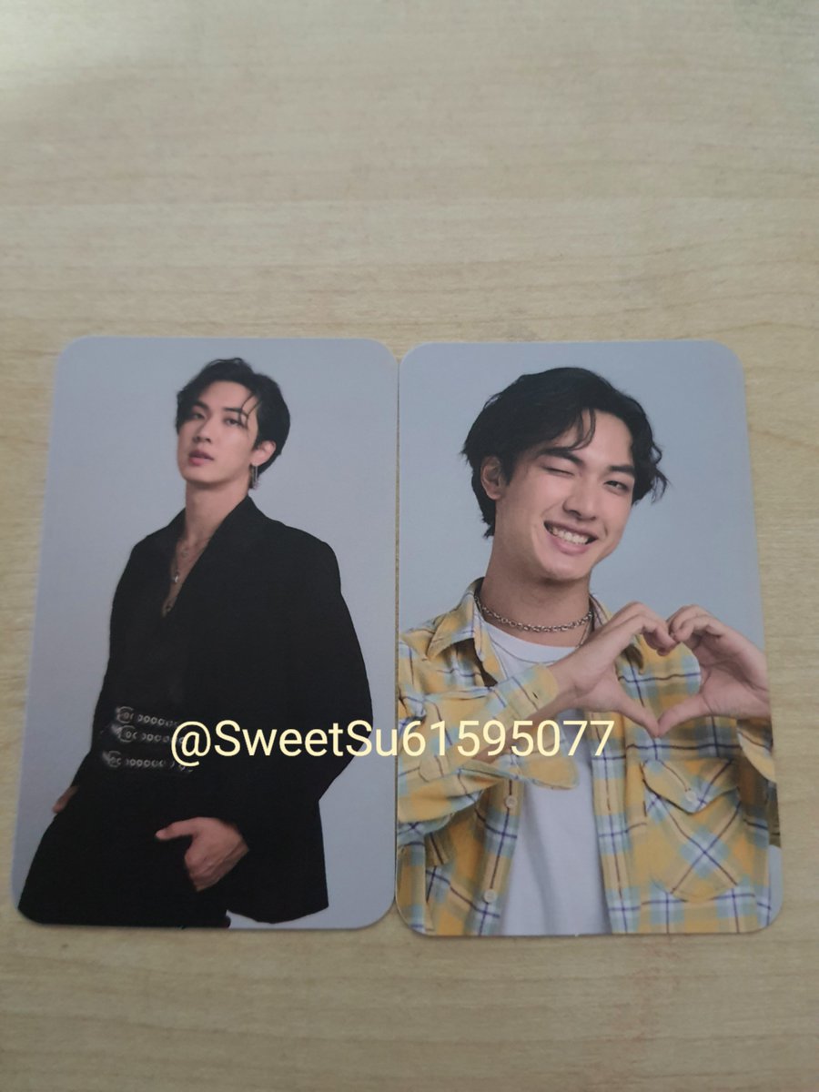 SweetSu61595077's tweet photo. 🙆‍♀️พร้อมส่ง🙆‍♀️
🎸 การ์ดพงษ์🎸
ราคา 125 บาทรวมส่ง ได้ทั้ง2ใบ
สนใจ เมนชั่น (mention) นะคะ DM ไม่ขึ้นเลย😥
#ตลาดนัดคินน์พอร์ช  #ตลาดนัดคินพอร์ช  #ตลาดนัดBoc  #ตลาดนัดเหนือเมฆ #ตลาดนัดคินพอร์ช https://t.co/WPT0lwu1ad