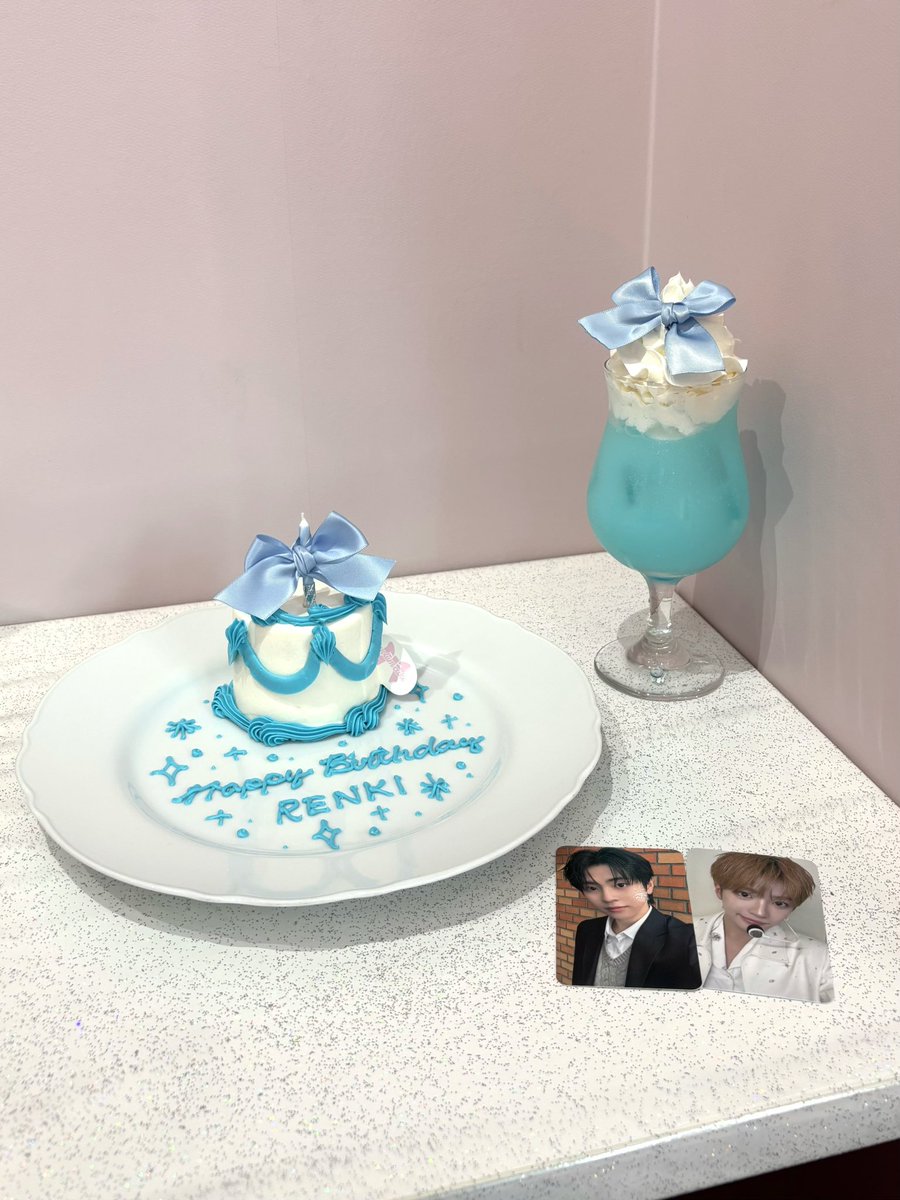 o7rnk15's tweet photo. 𝐻𝑎𝑝𝑝𝑦 𝐵𝑖𝑟𝑡ℎ𝑑𝑎𝑦 𝑅𝐸𝑁𝐾𝐼 🩵

れんきにとって素敵な1年になりますように✨️
 #VIBY  #RENKI https://t.co/LLpOvHkRrW