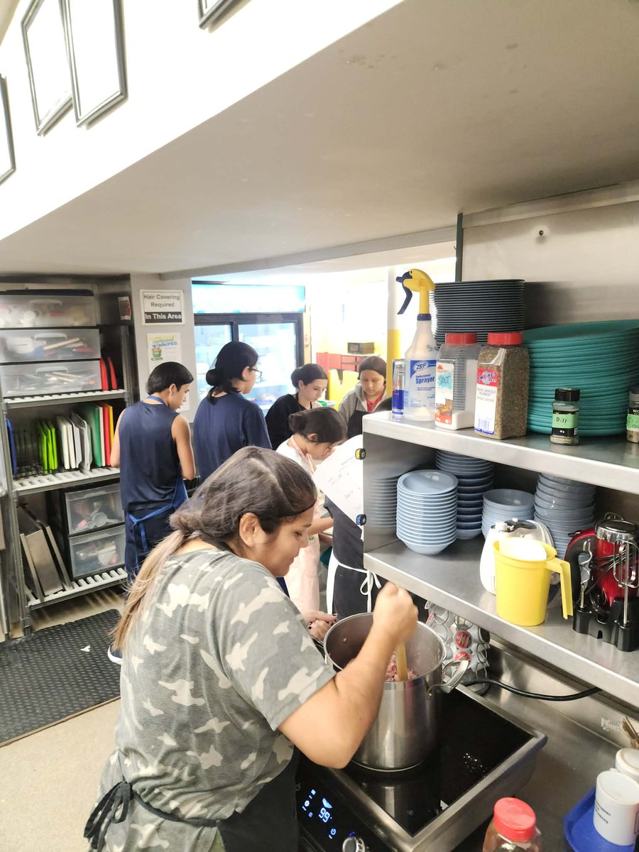 Rossbrook's tweet photo. The Intermediates (ages 12-17) Leadership program includes Cooking in the Kitchen. They recently made taco in a bag. The results were delicious!
#programs #cooking https://t.co/wXtiEfYQ1A