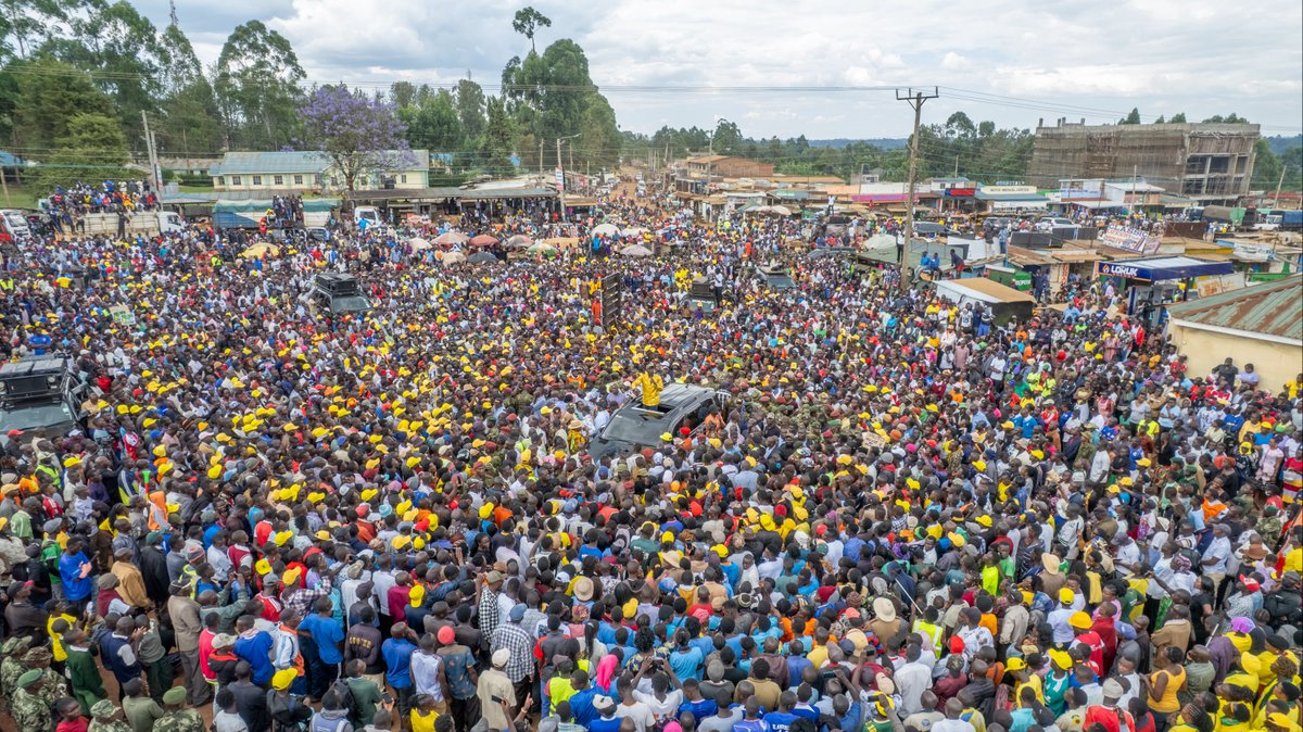 WilliamsRuto's tweet photo. We call on every Kenyan to embrace our rallying call, Usawa Ni Sawa, as we work together to transform our nation and ensure every region has an equal opportunity to prosper. https://t.co/a1u5OrMwF8