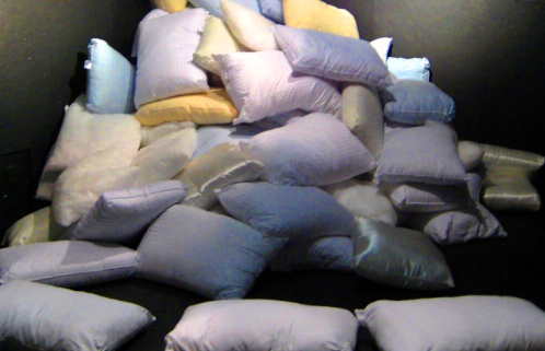 BrehmeDrug's tweet photo. Your pillow has a dark secret. 🤫💤

Let’s play a quick game of "Is it a pillow, or is it a biological hazard?"

If your pillow currently sports a permanent "mystery shade" of beige, or if it folds in half and just stays there like a sad taco… it’s time to intervene. Changing... https://t.co/jGGGeYDxzE