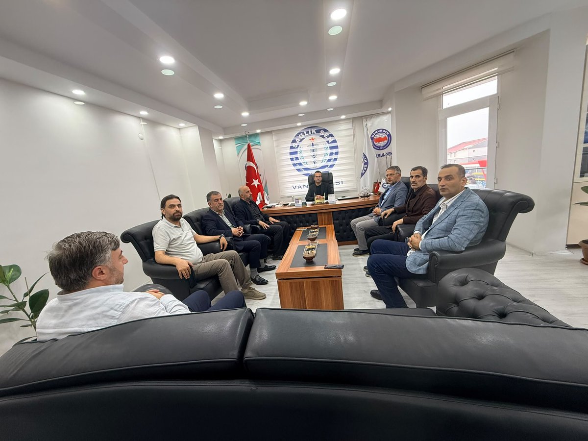 HudaParVan_'s tweet photo. İl Başkanımız Sayın Av. Rasim Sayğın, beraberindeki heyetle, Sendika seçimlerinde seçilen;  Sağlık-Sen Başkanı Sayın Abdülcelil Aslan’ı, Bem-Bir-Sen Başkanı Sayın Yunus Özsever’i, Diyanet-Sen Başkanı Sayın Lokman Kaval’ı ziyaret ederek hayırlı olsun dileklerini iletti. https://t.co/mbHEoZfcSv