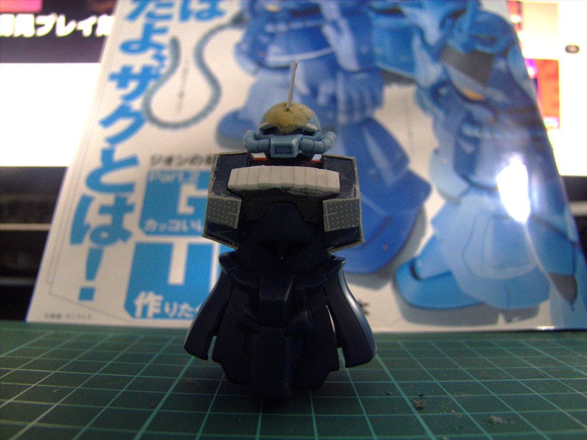 colaSOUR_v's tweet photo. 胴体大型化　モノアイレール小型化　ランドセルをRGシャアザクに変更
＃ガンプラ
#新人Vtuberㅤ https://t.co/sXJsV9pNUq