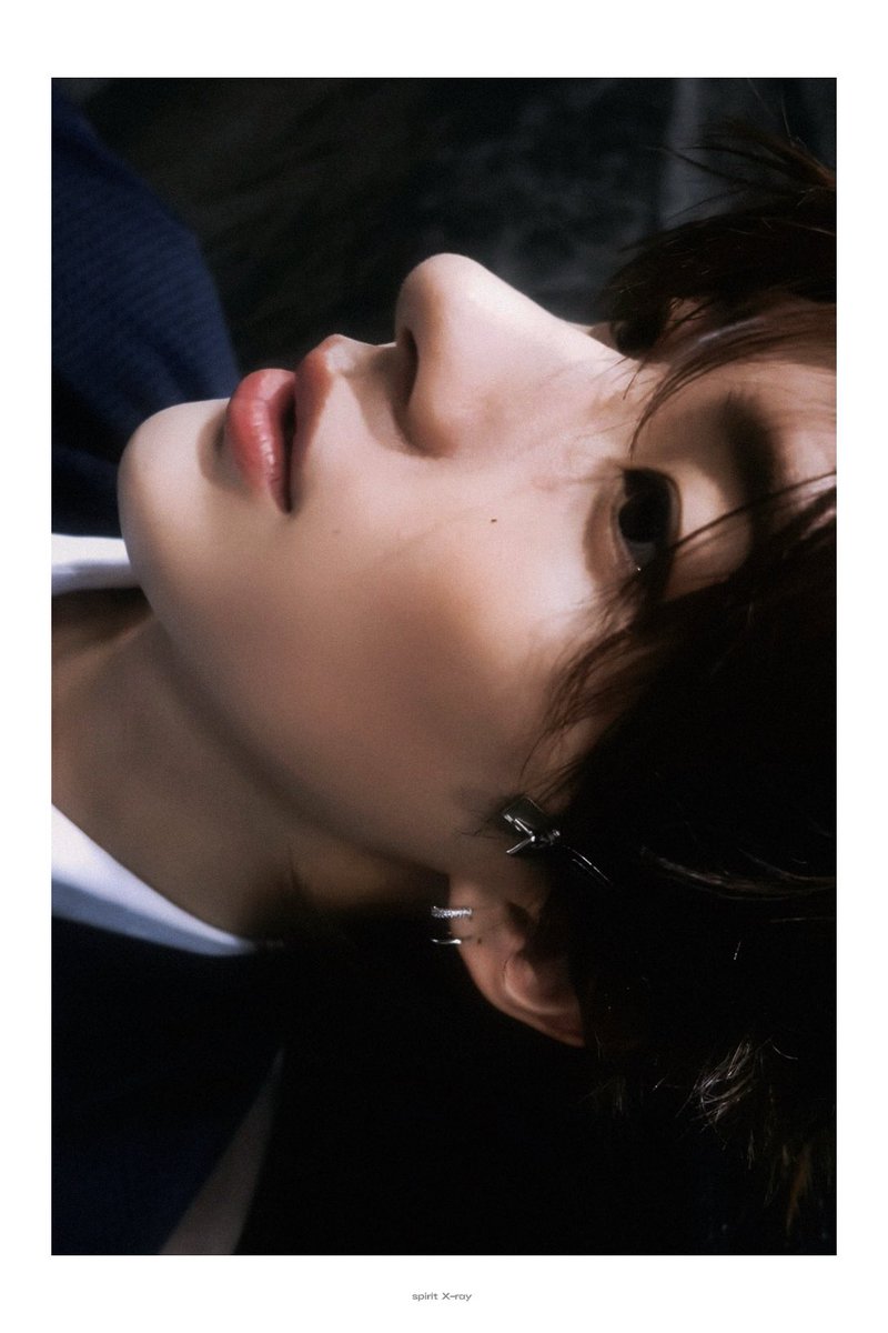a_virtualworld's tweet photo. eyes,nose,lips. https://t.co/pLmCkvi6sb