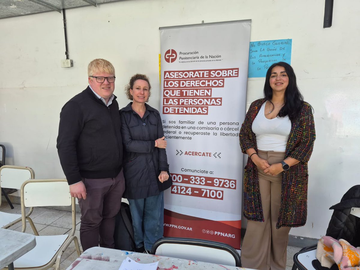 PPNArg's tweet photo. ⚖️ En el marco de la Red de Prestadores de Servicios Jurídicos Gratuitos, la PPN participó de una nueva jornada de #PPNEnLosBarrios en el Centro Educativo Isauro Arancibia, en el barrio de San Telmo, CABA. 

Allí se brindó orientación, asesoramiento jurídico y asistencia en trámites específicos, facilitando la resolución de consultas a los vecinos y acompañando el acceso efectivo a la justicia.

Participaron junto a la PPN: @DerechoUBA, mediante su Práctica Profesional, @cjmcaba, Ministerio de Justicia de CABA, @consejomcaba, a través de su área de Acceso a la Justicia, @FiscalesGobAr, a través de Dirección General de Acceso a la Justicia (ATAJO), @MpdArgentina, @DefensoriaCABA, @MPDefensaCABA, @MPFCABA, @MPTutelar y la Procuración General de CABA.