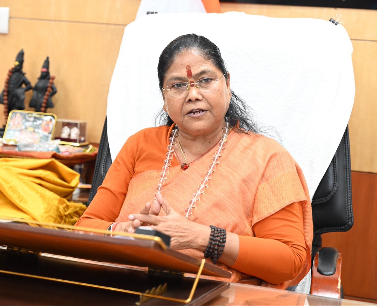 SadhviNiranjan's tweet photo. नई दिल्ली स्थित राष्ट्रीय पिछड़ा वर्ग आयोग में OBC-NCL प्रमाण-पत्रों के सत्यापन में अभ्यर्थियों को आ रही समस्याओं के समाधान हेतु शिक्षा मंत्रालय, DoPT, CBSE, KVS एवं NVS के वरिष्ठ अधिकारियों के साथ उच्चस्तरीय समीक्षा बैठक कर …

Cont.. https://t.co/t82CMCmtf5
