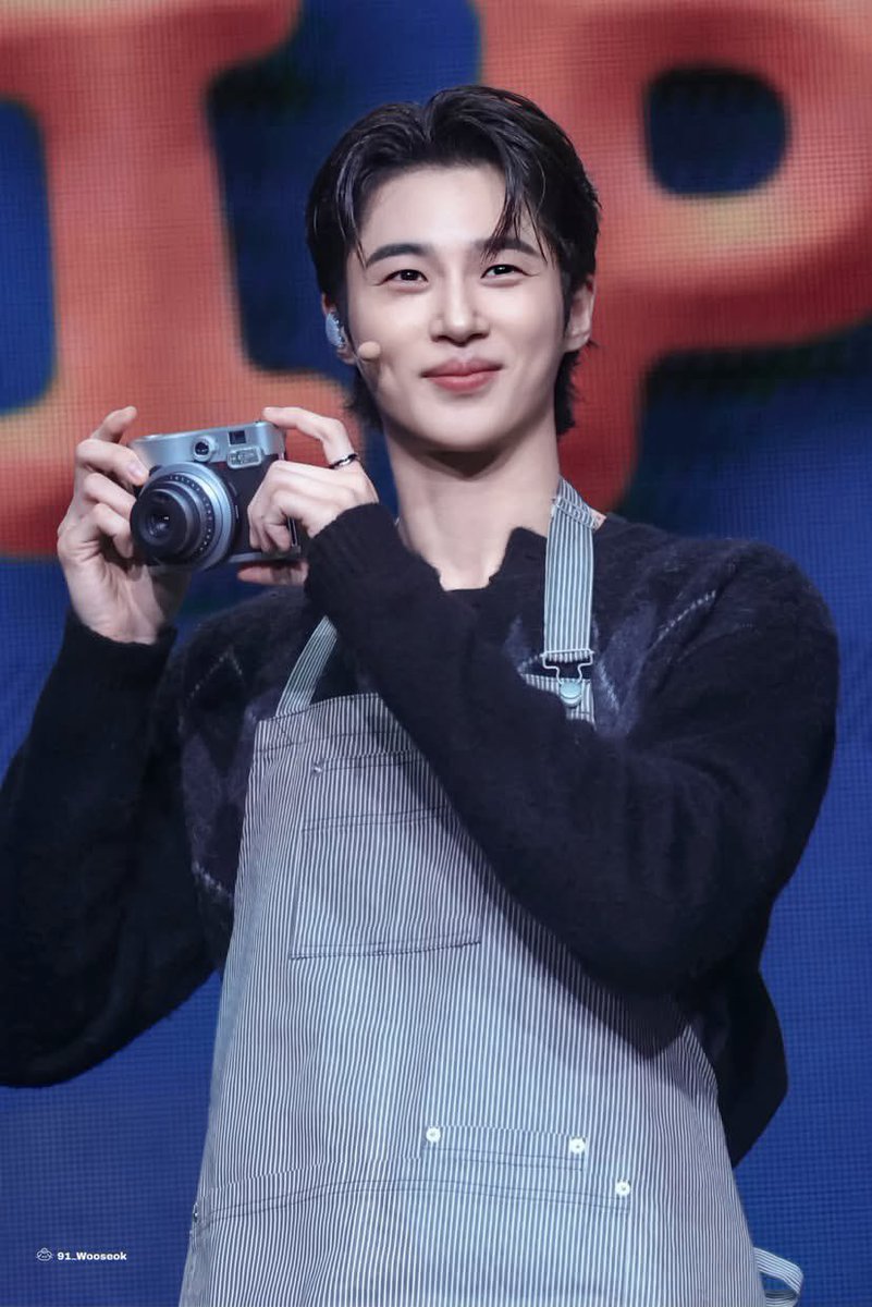dearmybyeon's tweet photo. he said he likes taking pictures of things that catch his eye, and this time, it was his ttes 🥹 https://t.co/Hc5HhaWVj4