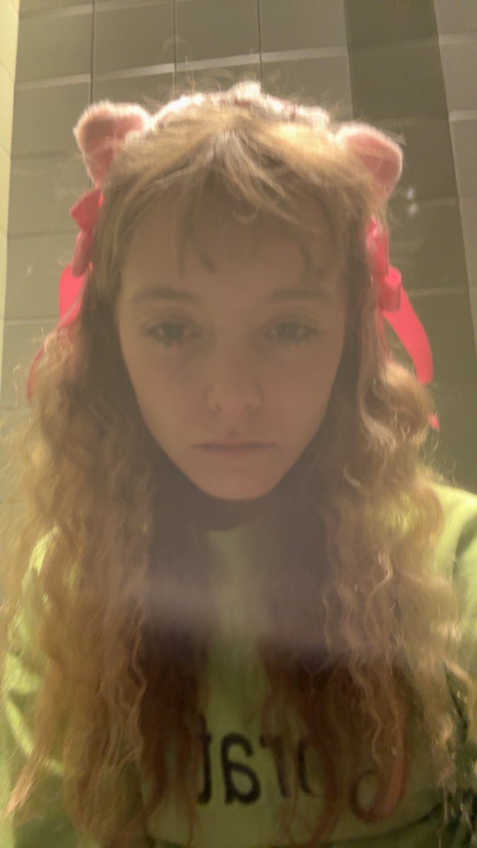 kleokiller's tweet photo. haiii im looking for oomfs!

#edrtwt #drugtwt #moothunt #988twt 
harm reduction enthusiast!
19 y/o ^_^
comment to be oomfs :3 https://t.co/yadg52JxN9