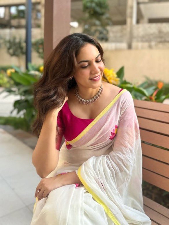 muthalbo's tweet photo. Ritu Varma 

#Ritu #RituVarma https://t.co/cOyPA5ADiu