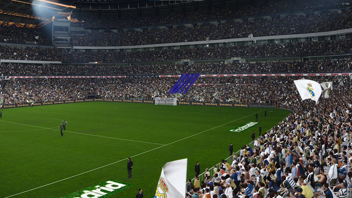 DavidCo89272207's tweet photo. Nuevo Santiago Bernabéu exclusivo para PES2001 creado por el maestro @RetroVenFan . Una autentica maravilla,nueva casa para el Campeon de Europa de ese año 😍 https://t.co/2rZpvspKnK
