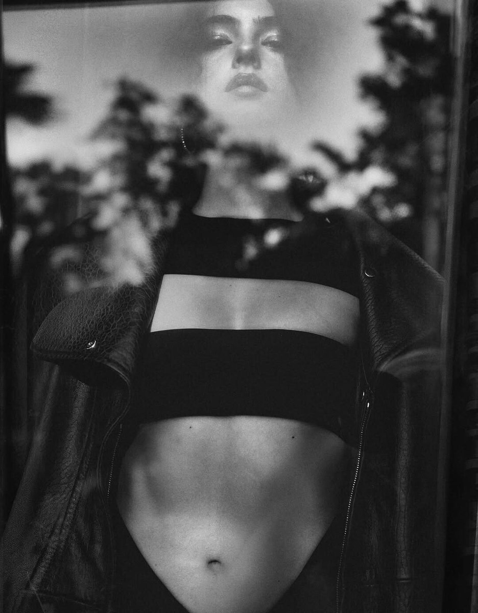 belleselca's tweet photo. Deva Cassel for Grazia Italia (October 2026) Unreleased Outtakes🪽 
Part 3

📸: signe_vilstrup (IG) https://t.co/IgrsQYysTM