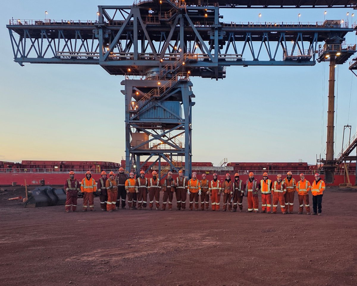 BaffinlandIron's tweet photo. We’re pleased to share that we have brought another safe and successful shipping season to a close. The final convoy left Milne Port on October 10, 2026, at 6:30 pm.

This year, we safely loaded 48 ore-carrying vessels, including 4 Capesize and 8 Baby Capesize ships. These Capesize ships are more than twice the size of our other carriers, which allow us to move more cargo with fewer ships, fewer transits and lower CO2 emissions.

As in previous years, we implemented strict adaptive mitigation measures, including delaying the start of the shipping season until icebreaking was no longer required, vessels travelled in convoys, when possible, to reduce overall underwater sound, and ships continued to limit their speeds to an industry leading 9 knots. These measures were reached in direct response to ongoing consultation with Inuit and in full compliance with our commitments.

As in years past, this shipping season also included several monitoring programs including the Marine Mammal Aerial Survey Program (MMASP) and the Rocky Reef and Aquatic Invasive Species and Non-Indigenous Species (AISNIS) Program.

Thank you to all Baffinland team members who worked diligently to make this year’s shipping season a success!

ᖁᕕᐊᓱᒃᑐᒍᑦ ᑐᓴᖃᑎᒌᒍᑎᖃᕆᐊᒃᓴᖅ ᐱᔭᕇᖅᐸᓪᓕᐊᓕᕐᓂᑦᑎᓐᓂᒃ ᐊᑦᑕᕐᓇᙱᑦᑐᒃᑯᑦ ᐊᒻᒪ ᑲᔪᓯᓂᖃᑦᑎᐊᖅᑐᒃᑯᑦ ᐅᒥᐊᕐᔪᐊᖃᕐᓇᒥᒃ ᒪᑐᕙᓪᓕᐊᓕᖅᖢᓂ. ᑭᖑᓪᓕᖅᐹᑦ ᐅᒥᐊᕐᔪᐊᑦ ᑭᖑᓕᕇᑦᑎᐊᖑᓪᓗᑎᒃ ᐊᑕᐅᑦᑎᒃᑰᖅᑐᑦ ᐊᐅᓪᓚᓚᐅᖅᑐᑦ ᕿᙳᐊᓂ ᑐᓚᒃᑕᕐᑯᖕᒥ ᐅᑐᐃᕆ 10, 2026-ᒥ, 6:30. 

ᑕᒪᑐᒪᓂ ᐊᕐᕌᒍᒥ, ᐊᑦᑕᕐᓇᙱᑦᑐᒃᑯᑦ ᐅᓯᓕᖅᓱᐃᓯᒪᓕᖅᑐᒍᑦ 48-ᓂᒃ ᓴᕕᒃᓴᓂ-ᐅᓯᔪᒃᓴᓂᒃ ᐅᒥᐊᕐᔪᐊᓂ, ᐃᓚᐅᓪᓗᑎᒃ 4 ᐊᖏᔪᕐᔪᐊᑦ ᐅᒥᐊᕐᔪᐊᓂᒃ ᐊᒻᒪ 8 ᒥᑭᓐᓂᖅᓵᕐᔪᒃ ᐊᖏᔪᕐᔪᐊᓂᑦ ᐅᒥᐊᕐᔪᐊᓂᒃ. ᑖᒃᑯᐊ ᐊᖏᔪᕐᔪᐊᑦ ᐅᒥᐊᕐᔪᐊᑦ ᐅᖓᑖᓂ ᒪᕐᕈᐊᖅᑎᓪᓗᐊᖅ ᐊᖏᓂᖅᓴᐅᒧᑦ ᐊᓯᖏᓐᓂ ᐅᒥᐊᕐᔪᐊᖑᔪᓂᑦ, ᐊᐅᓪᓚᖅᑎᑦᑎᔪᓐᓇᖅᖢᑕ ᐊᖏᓂᖅᓴᓂᒃ ᐅᓯᓗᑎᒃ ᐅᓄᖅᑐᐃᙱᓐᓂᖅᓴᐅᓗᑎᒃ ᐅᒥᐊᕐᔪᐊᑦ, ᐃᖏᕐᕋᔭᓗᐊᙱᓐᓂᖅᓴᐅᓪᓗᑎᒃ ᐊᒻᒪ ᐱᓗᐊᙱᓐᓂᖅᓴᐅᓪᓗᑎᒃ ᐸᐅᒃᓴᓂᒃ ᐃᓯᐊᕿᓃᑦ. 

ᐊᕐᕌᒎᓯᒪᔪᓂ, ᐊᑐᓕᖅᑎᑦᑎᓯᒪᔪᒍᑦ ᒪᓕᒃᑕᐅᔭᕆᐊᖃᓪᓚᕆᒃᑐᓂᒃ ᐋᖅᑭᒡᕕᖃᐃᓐᓇᖅᑐᒥᒃ ᐸᓚᐅᒪᑎᑦᑎᓇᓲᑎᓂᒃ, ᐃᓚᐅᓪᓗᑎᒃ ᑭᖑᕙᕆᐊᖅᓯᒪᓂᖓ ᐱᒋᐊᕐᕕᖓ ᐅᒥᐊᕐᔪᐊᖃᕐᓇᐅᑦ ᑭᓯᐊᓂ ᓯᑯᓂᒃ ᐊᔭᐅᖅᑐᐃᓃᑦ ᐊᑐᖅᑕᐅᔭᕆᐊᖃᕈᓐᓃᕈᑎᒃ, ᐅᒥᐊᕐᔪᐊᑦ ᐃᖏᕐᕋᓗᑎᒃ  ᐅᒥᐊᕐᔪᐊᑦ ᑭᖑᓕᕇᑦᑎᐊᖑᓪᓗᑎᒃ ᐊᑕᐅᑦᑎᒃᑰᖅᑐᑦ, ᐊᔪᕐᓇᙱᒃᑳᖓᑦ, ᐱᓗᐊᖁᙱᖢᒋᑦ ᑕᒪᐃᓐᓄᓕᒫᖅ ᐃᒫᓂ ᓂᐱᖃᖅᑐᑦ, ᐊᒻᒪ ᐅᒥᐊᕐᔪᐊᑦ ᑭᒡᓕᓕᖅᓯᓯᒪᐃᓐᓇᖅᑐᑦ ᓱᒃᑲᓕᓂᖏᓐᓂᒃ ᓴᓇᕝᕕᐅᔪᒥ ᐊᑐᖅᑕᐅᓪᓗᐊᑕᖅᑐᒥ 9 ᓈᓐᑦ. ᑕᒪᒃᑯᐊ ᐱᓕᕆᔾᔪᓰᑦ ᑎᑭᐅᑎᓯᒪᔪᑦ ᑭᐅᔭᐅᓪᓚᑦᑖᕋᓱᒃᖢᑎᒃ ᑐᓴᕋᓱᐊᕐᕕᐅᖏᓐᓇᖃᑦᑕᖅᑎᓪᓗᒋᑦ ᐃᓄᐃᑦ ᐊᒻᒪ ᐊᑕᖏᕐᓗᒋᑦ ᒪᓕᖁᓪᓗᒋᑦ ᐱᓂᐊᕐᓂᕋᕈᑎᑦᑎᓐᓂᒃ. 

ᐊᕐᕌᒎᓯᒪᔪᓂ, ᐅᒥᐊᕐᔪᐊᖃᖃᑦᑕᕐᓂᖅ ᐱᖃᓯᐅᔾᔨᓯᒪᔪᖅ ᐊᒥᓱᒐᓚᖕᓂᒃ ᖃᐅᔨᓴᖅᐸᓪᓕᐊᖏᓐᓇᕐᓂᕐᒧᑦ ᐱᓕᕆᐊᓂᒃ ᐃᓚᐅᓪᓗᑎᒃ ᑕᕆᐅᒥᑦ ᐳᐃᔩᑦ ᖃᖓᑕᓲᒃᑯᑦ ᖃᐅᔨᓴᕐᓃᑦ ᐱᓕᕆᐊᓂᒃ (MMASP) ᐊᒻᒪ ᐃᑲᕐᕈᙳᖅᑎᑕᐅᔪᑦ, ᐃᒫᓂᓗ ᑎᑭᑉᐸᒃᑐᑦ ᐆᒪᔪᕋᓛᑦ (AIS) / ᑕᒫᓂᕐᒥᐅᑕᐅᙱᑦᑐᑦ ᐆᒪᔪᓄᑦ (NIS) ᐱᓕᕆᐊᓂᒃ. 

ᖁᔭᓐᓇᒦᖅᑕᐃᓐᓈᓗᒃᐳᑦ ᐃᓘᓐᓇᑎᒃ ᐹᕙᓐᓛᓐᑯᓐᓂᑦ ᐱᓕᕆᖃᑎᒌᓄᑦ ᐃᓚᒋᔭᐅᔪᑦ ᐱᓕᕆᑦᑎᐊᖏᓐᓇᕐᓂᖏᓐᓄᑦ ᑕᒪᑐᒪᓂ ᐊᕐᕌᒍᒥ ᐅᒥᐊᕐᔪᐊᖃᕐᓇᖅ ᑲᔪᓯᓂᖃᑦᑎᐊᖁᓪᓗᒍ!

#Baffinland #MaryRiverProject #NorthBaffin #ArcticEnvironment #MarineMonitoring #Nunavut #Mining