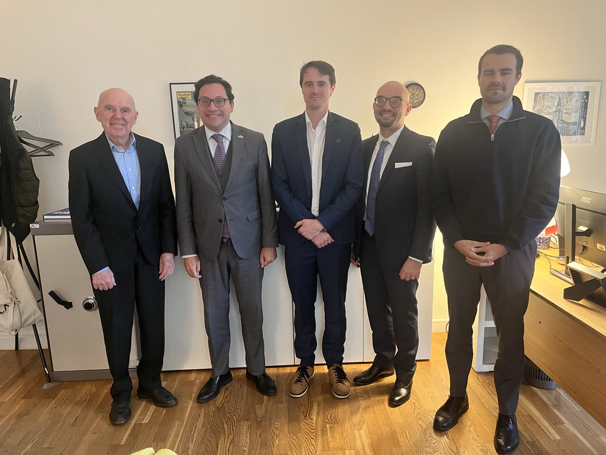 SuursaadikFR's tweet photo. Intéressante rencontre avec l’entreprise 🇫🇷 @RemedyMetals qui recherche des coopérations avec les acteurs 🇪🇪 pour la séparation des terres rares. Beaucoup de potentiel pour des partenariats 🇫🇷-🇪🇪 dans ce domaine d’avenir ! https://t.co/q6QCgsRUjL