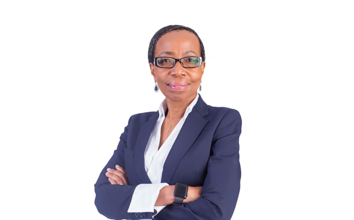 BWTechZone's tweet photo. BIHL Group CEO Catherine Lesetedi Sold P8.​5 Million in Shares in Last 16 Months dlvr.​it/TVw0Yj https://t.co/J3vkuyEdDY