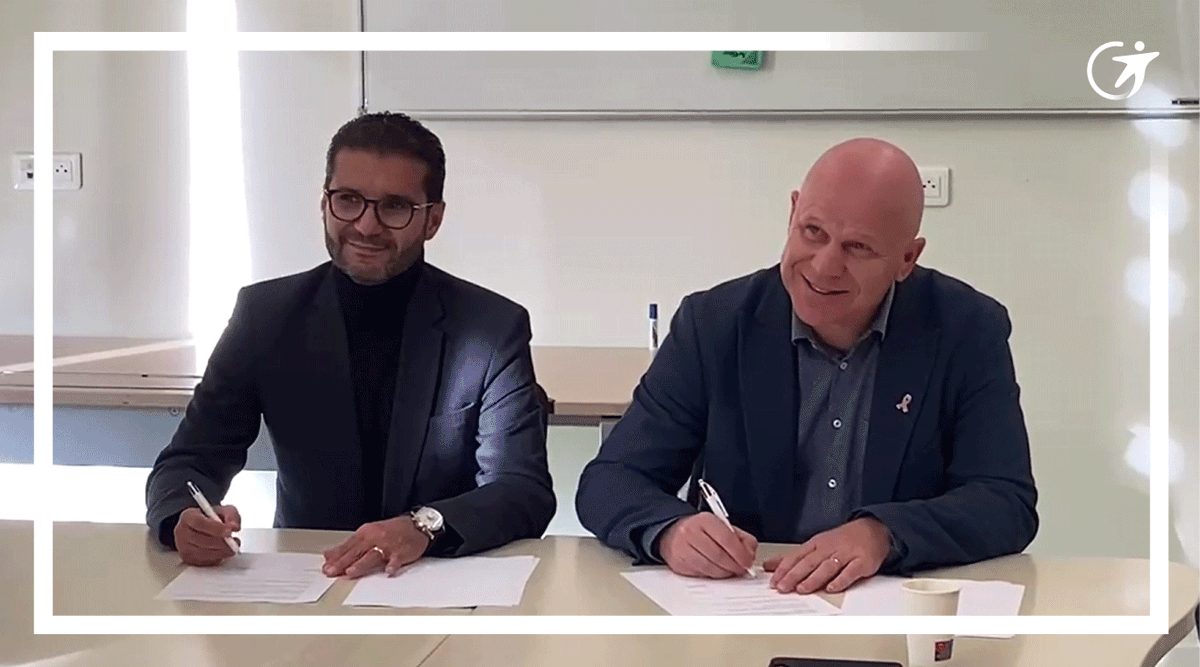 TransdevIDF's tweet photo. ✍️#TransdevIDF et @Melun_IDFM s'engage aux côtés de la @VilleMelun et du Centre Communal d’Action Sociale avec un partenariat pour faciliter l’accès aux droits à la mobilité, encourager l’usage des transports, renforcer l’inclusion sociale au plus près des voyageurs du territoire https://t.co/ZLmM5X6Coi