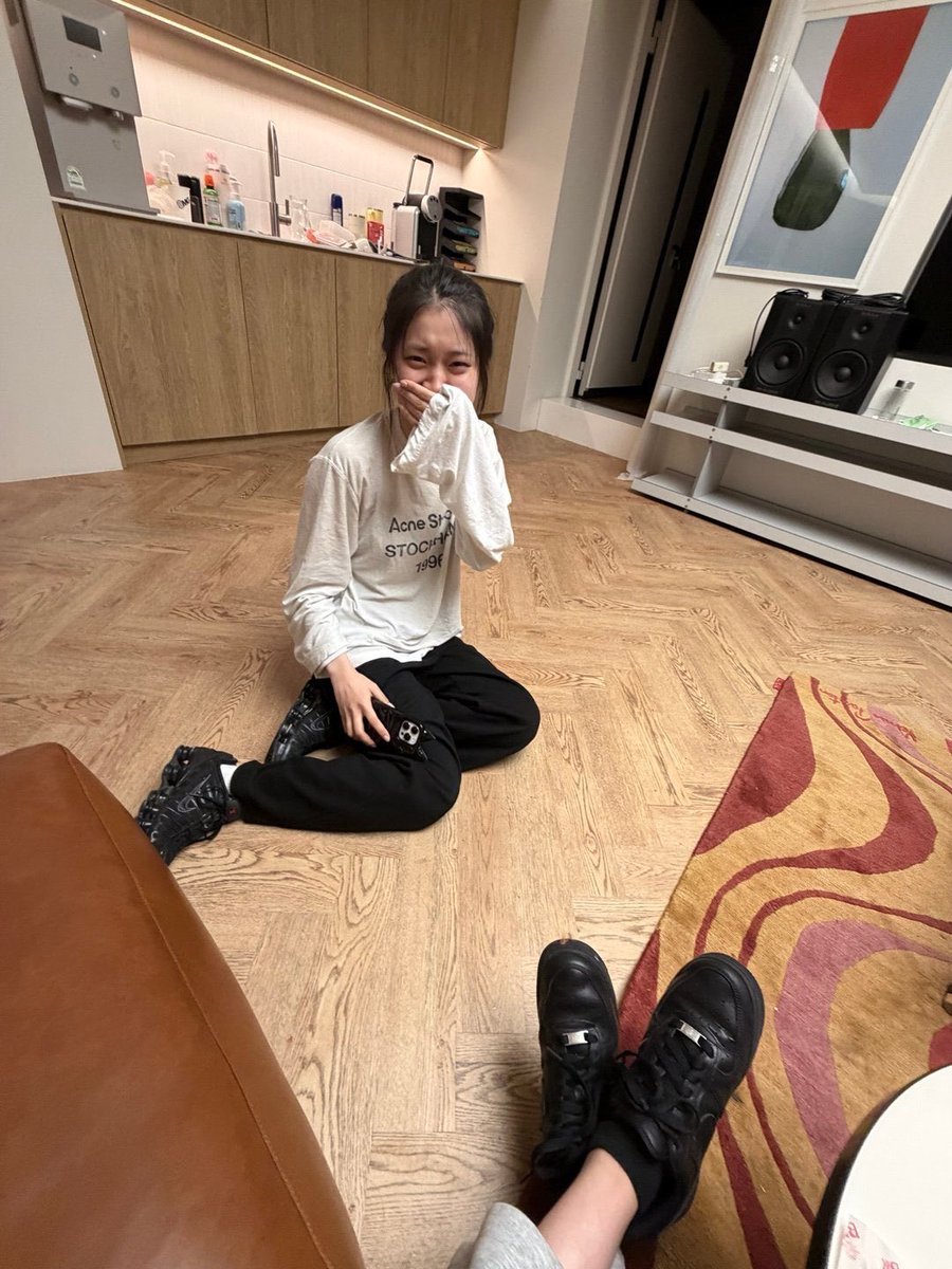catys_10's tweet photo. 지금 인스타와 플챗에서 휘몰아치는 사진에 감정을 추스려야댐
안그러면 내가 힘들어

조논ㄴㅎ나귀영워ㅓㅇ유ㅠㅠㅠ https://t.co/YiThAsaZAs