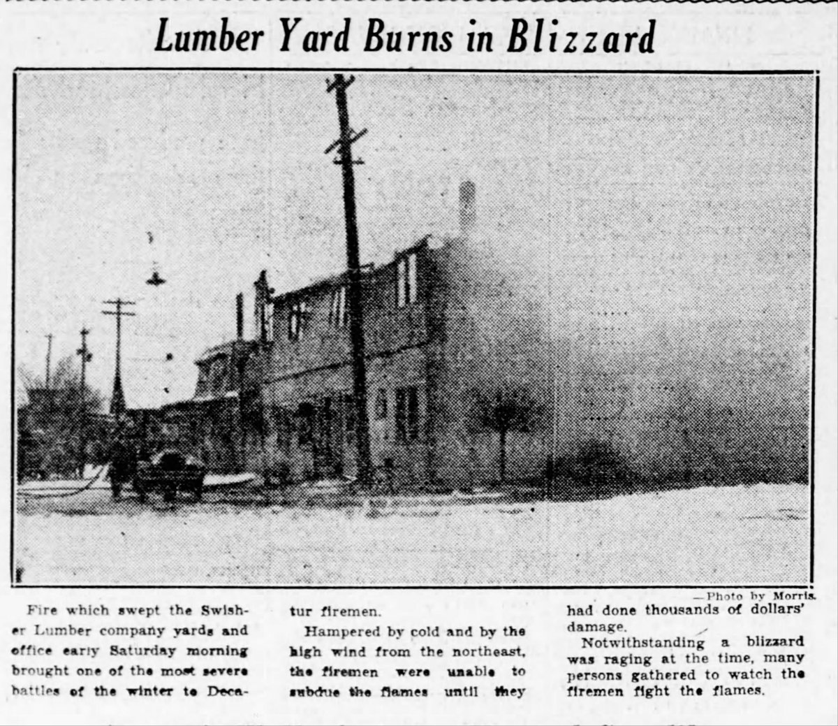LibraryDecatur's tweet photo. 1910 picture shows Swisher Lumber located at 901 E. Grand. Started back when it was still called Herkimer St, they provided all your lumber and roofing needs. In 1926, they had an order for 8 portable cottages to be sent to Russia! H&amp;R pics from 3/8/31 show the fire they endured. https://t.co/8Er5W03mYR