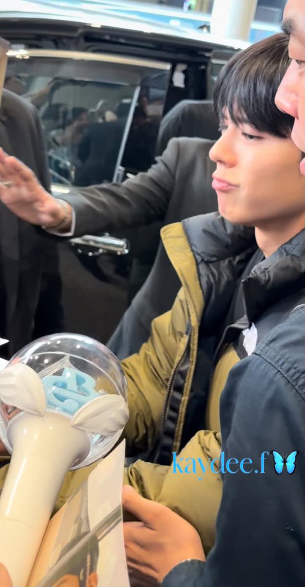 sword_park's tweet photo. 눈코입 왜그러는데🤣

https://t.co/MFX6sqhkYY

#박보검 #ParkBoGum https://t.co/eArEpyRfJw