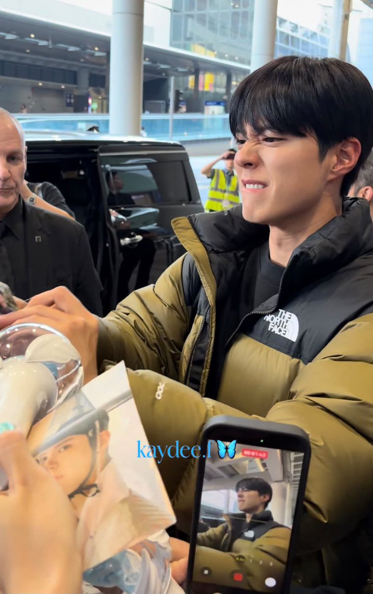 sword_park's tweet photo. 눈코입 왜그러는데🤣

https://t.co/MFX6sqhkYY

#박보검 #ParkBoGum https://t.co/eArEpyRfJw