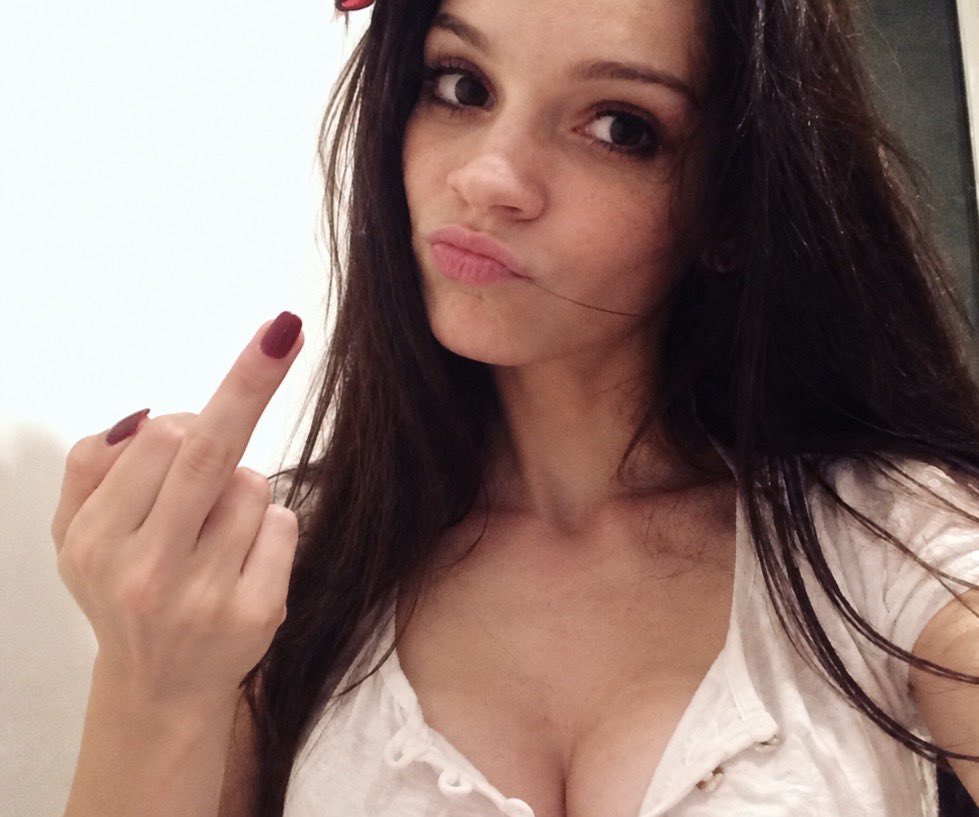 Tasiata69's tweet photo. Fuck lil dick 🖕🏻 haha I’m skinny and 155cm tall 🤣🤪
#cocktribute #sph https://t.co/aMlW3KBbIW