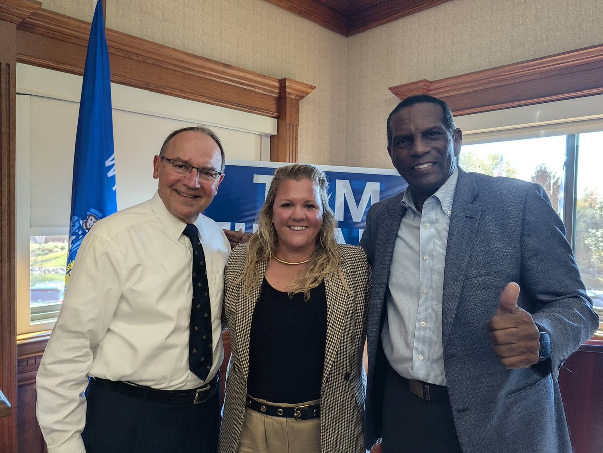 ypgausa's tweet photo. YPGA was truly honored to have Natalie chosen to participate in a roundtable discussion focused on the challenges facing small businesses today, including affordability, rising costs, taxes, and other issues that impact business owners and their ability to grow and succeed. https://t.co/Snmz8bJvo1