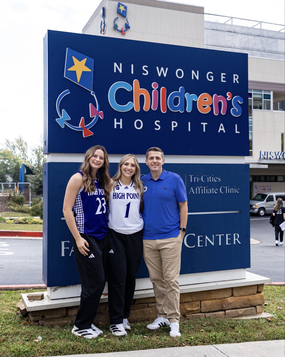 HPUWBB's tweet photo. Spending the morning at Niswonger Children’s Hospital 

#GoHPU x #FamilyFunWin https://t.co/HzIUPAFnB9