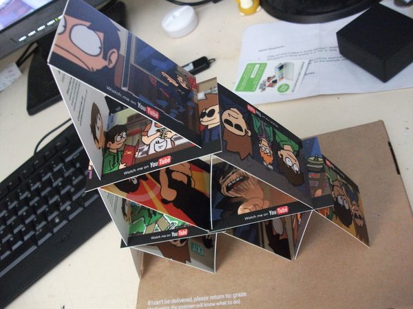 LostEddsworld's tweet photo. “Got 50 Free business cards because im a Youtube Partner apparently :O”

📷 : Edd Gould
📅 : April 23, 2010 https://t.co/2CdrFlTcHp