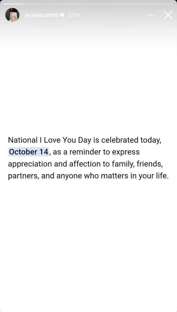 writtenbyhuh's tweet photo. yunjin posting her family and friends for national i love you day she is so adorable https://t.co/VkDHAUcF1j