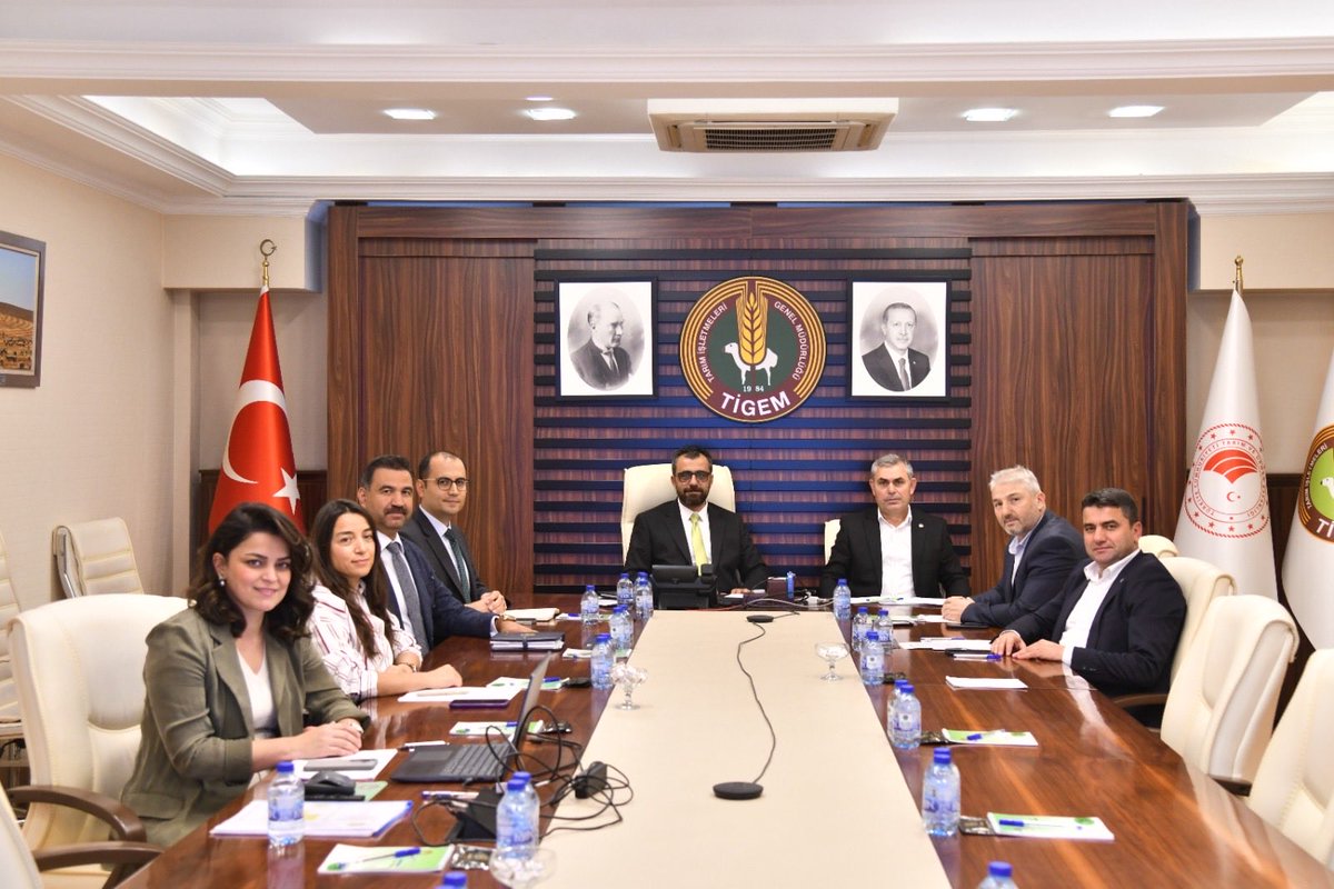 TocBirSenGM's tweet photo. Tarım ve Ormancılık Hizmet Kolu’nun Genel Yetkili Sendikası Toç Bir-Sen olarak, Tarım İşletmeleri Genel Müdürlüğü ile 2026 yılı Ekim ayı Kurum İdari Kurulu Toplantısını gerçekleştirdik. 

TİGEM çalışanlarımızın talep ve sorunlarına ilişkin konuları görüştüğümüz KİK Toplantısının hayırlı olmasını diliyoruz.

@tigemgovtr