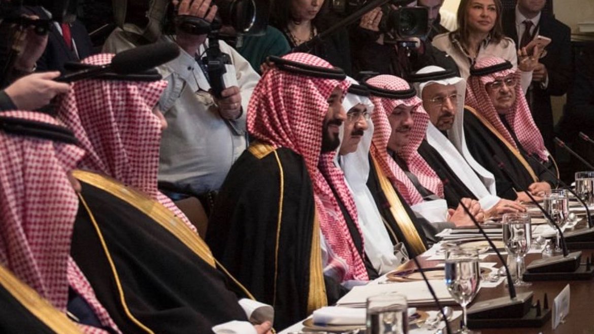 0cdq_'s tweet photo. كم عدوً وده بطيحتك ولا أستفاد 
يحلم المأخوذ..مدري يعيش بهلوسه https://t.co/ut7kdbkwrx