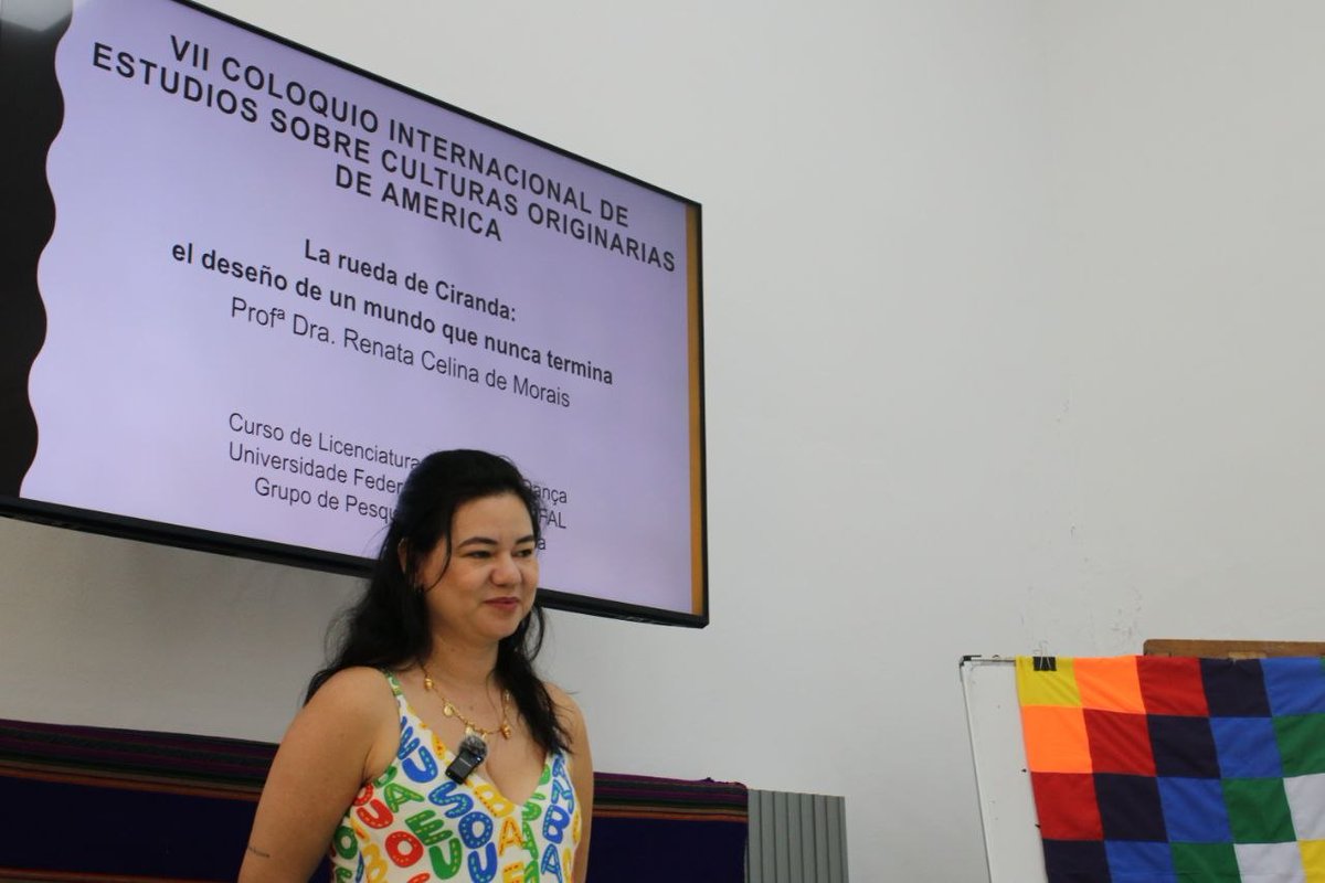 CasAmericas's tweet photo. 🌎 Continúa el VII Coloquio Internacional de Estudios sobre Culturas Originarias de América con espacio para el náhuatl, las luchas por los derechos territoriales y las danzas para el buen vivir. 

📍Todas las presentaciones ya están disponibles en nuestro canal de YouTube. https://t.co/ItCnSBnjv7