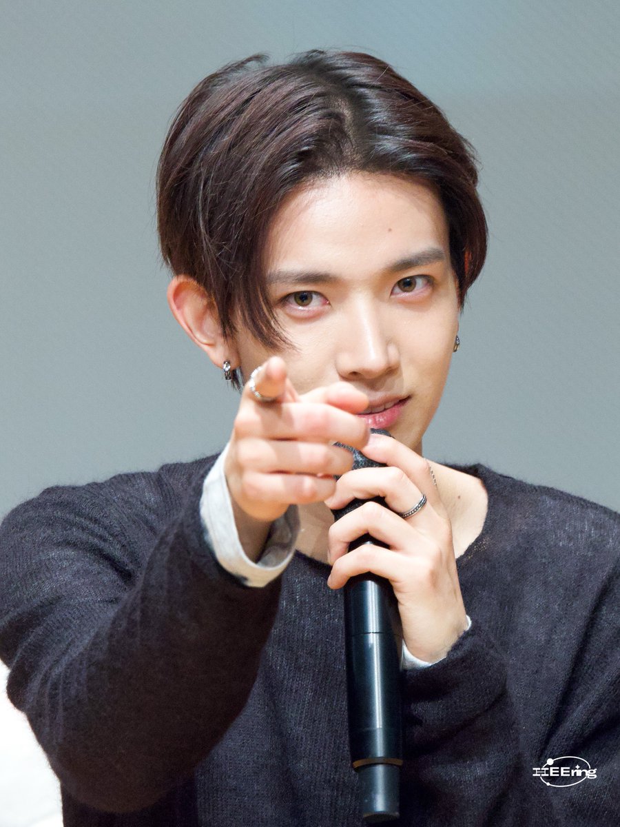 HEEring_hs's tweet photo. HAPPY EVAN DAY
사랑해🩷영원히 함께해💜

#OverflowingLoveForEVAN
#아로새겨_시작될_에반의_날
#EVAN #에반 #희승 #HEESEUNG #ヒスン #李羲承 #EVXN 
@h_evva_n https://t.co/zbc8KlM8vO
