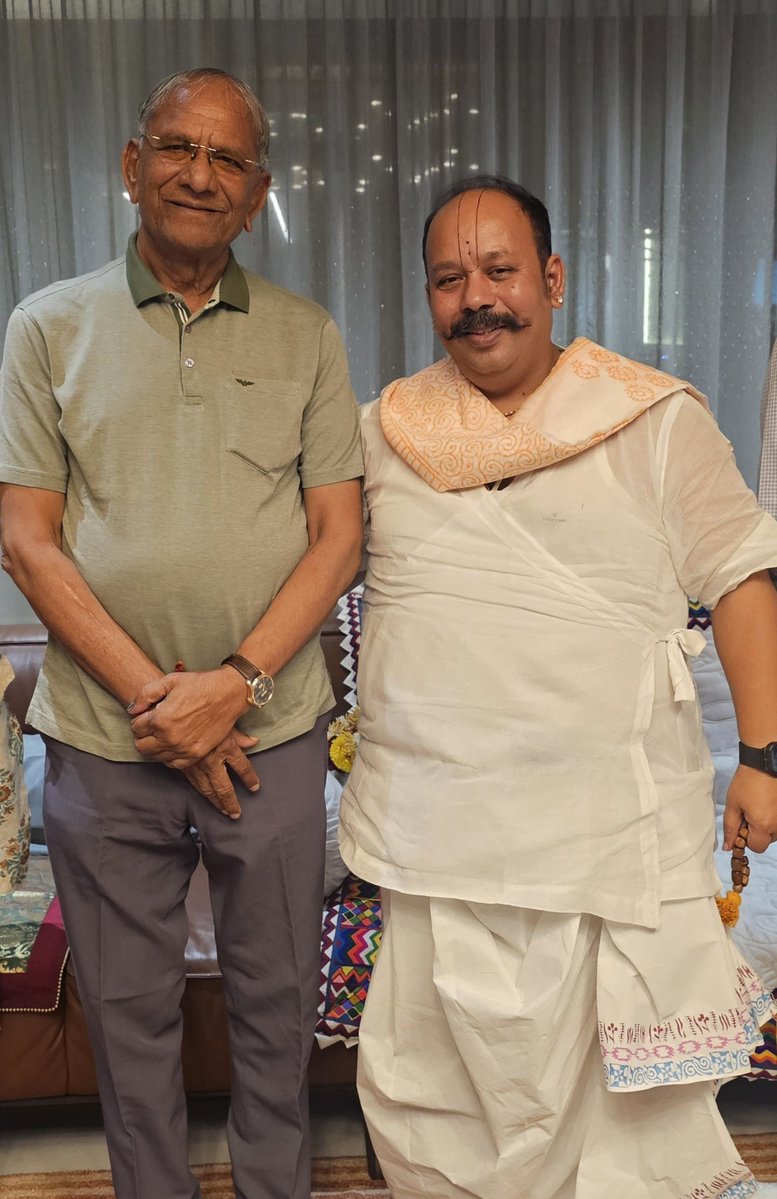 GovindLDholakia's tweet photo. I feel blessed to have welcomed Pujya Mohit Maral Goswami Ji Maharaj, 18th Tilkayat Adhikari of Shri Radhavallabh Lal Ji temple in Vrindavan. to my home.

Maharaj Ji’s devotion reflects the beauty of a life guided by #faith and love for God. Life reminds us that no matter how far we go, we should always remain humble, value what truly matters and stay connected to our inner self.

As the #BhagavadGita teaches us:

श्रद्धावाँल्लभते ज्ञानं तत्परः संयतेन्द्रियः।
ज्ञानं लब्ध्वा परां शान्तिमचिरेणाधिगच्छति॥

“Through faith and dedication, one gains wisdom, and through wisdom, one finds lasting peace.”

My experience has taught me that #success and material things have their place in life, but inner peace comes from somewhere deeper. Faith, good deeds and the blessings of saints and elders help us stay grounded through every stage of life.

Meeting Maharaj Ji was a reminder of these values. I am grateful for his visit and the opportunity to seek his blessings.

#MohitMaralJiMaharaj #PremBhakti #SanatanDharma #Spirituality
