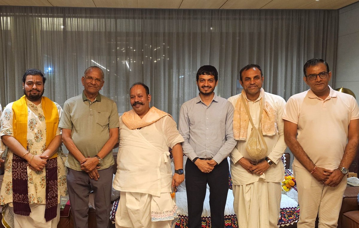 GovindLDholakia's tweet photo. I feel blessed to have welcomed Pujya Mohit Maral Goswami Ji Maharaj, 18th Tilkayat Adhikari of Shri Radhavallabh Lal Ji temple in Vrindavan. to my home.

Maharaj Ji’s devotion reflects the beauty of a life guided by #faith and love for God. Life reminds us that no matter how far we go, we should always remain humble, value what truly matters and stay connected to our inner self.

As the #BhagavadGita teaches us:

श्रद्धावाँल्लभते ज्ञानं तत्परः संयतेन्द्रियः।
ज्ञानं लब्ध्वा परां शान्तिमचिरेणाधिगच्छति॥

“Through faith and dedication, one gains wisdom, and through wisdom, one finds lasting peace.”

My experience has taught me that #success and material things have their place in life, but inner peace comes from somewhere deeper. Faith, good deeds and the blessings of saints and elders help us stay grounded through every stage of life.

Meeting Maharaj Ji was a reminder of these values. I am grateful for his visit and the opportunity to seek his blessings.

#MohitMaralJiMaharaj #PremBhakti #SanatanDharma #Spirituality