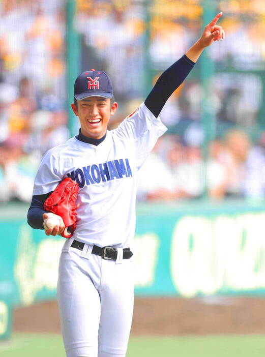gnomotoke's tweet photo. 横浜・織田翔希、メジャー挑戦が決定的　NPB球団との面談終了しきょう会見　ドラフト目玉の高校生では超異例（スポーツ報知）-Yahoo!ニュース https://t.co/EsG9rpvg42

横浜（神奈川）の最速157キロ右腕、織田翔希投手（3年）のメジャー挑戦が決定的となったことが14日、分かった。 https://t.co/EMYhVjkHkA
