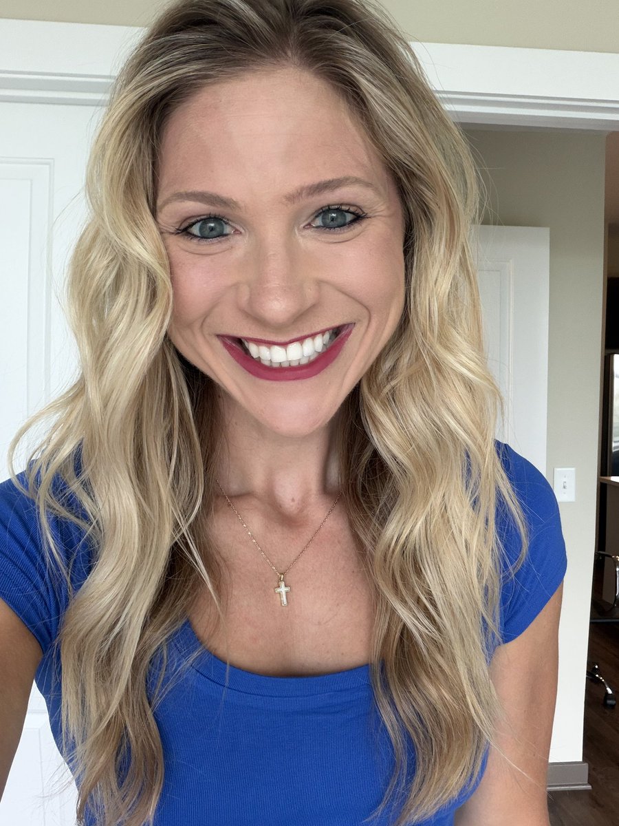Wendi_Irlbeck's tweet photo. Just wrapped up recording episode 23 of the Wendi Irlbeck show with special guest @JoseAntonioPhD ! 🎙️
We covered all things supplements, including creatine monohydrate what the research actually shows, who can benefit, and how to use it wisely. 😎Stay tuned for the full episode dropping soon! Iron sharpens iron. 🪓I’m truly so grateful and blessed to get to do the work I love as a daughter of Christ, disciple and dietitian!

Wishing you all the BEST day ever! 🙌 Stay rooted in your faith, use critical thinking skills, have an open mind, and remain curious. A good scientist questions everything! 🤓
