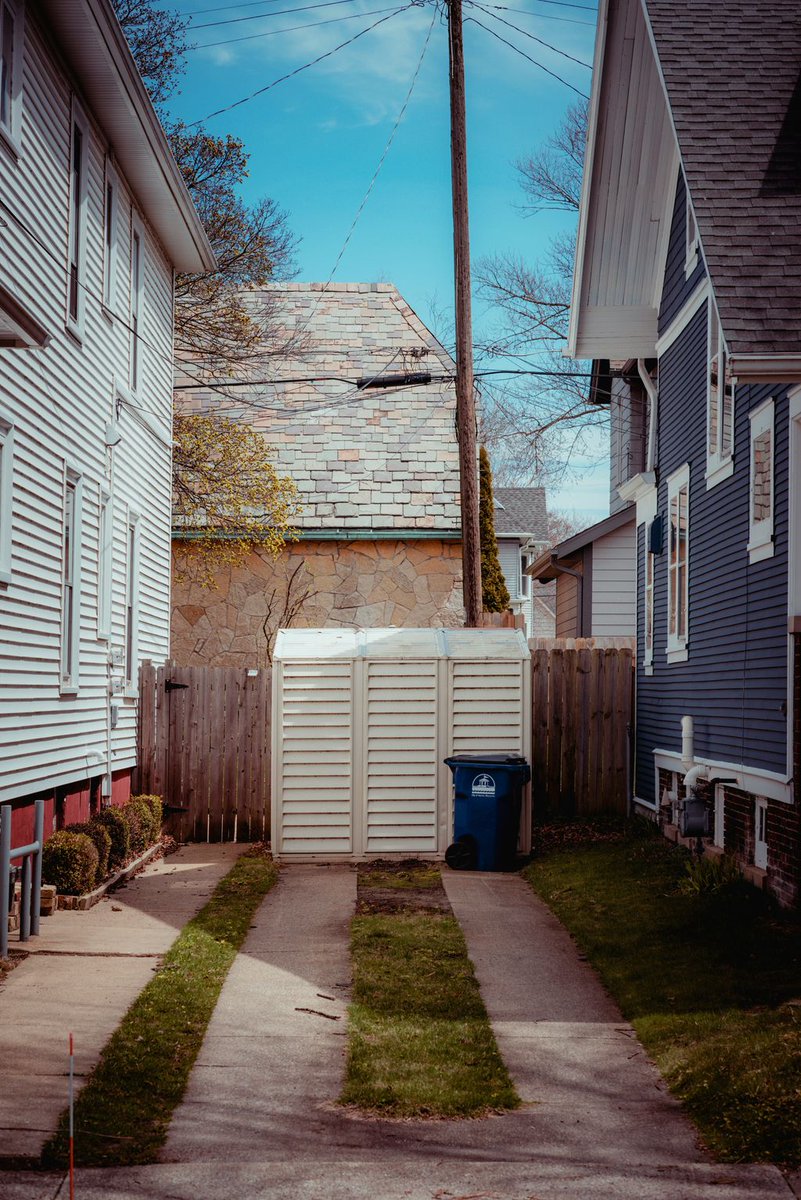 PTLInsurance's tweet photo. Did you know homeowners are responsible for the utility pipes and electrical lines underground from the street main to their house? Repairing a collapsed sewer or water line under your driveway can cost thousands out of pocket. #HomeSweetHome #HomeInsurance #PropertyProtection https://t.co/ILOadslpEU