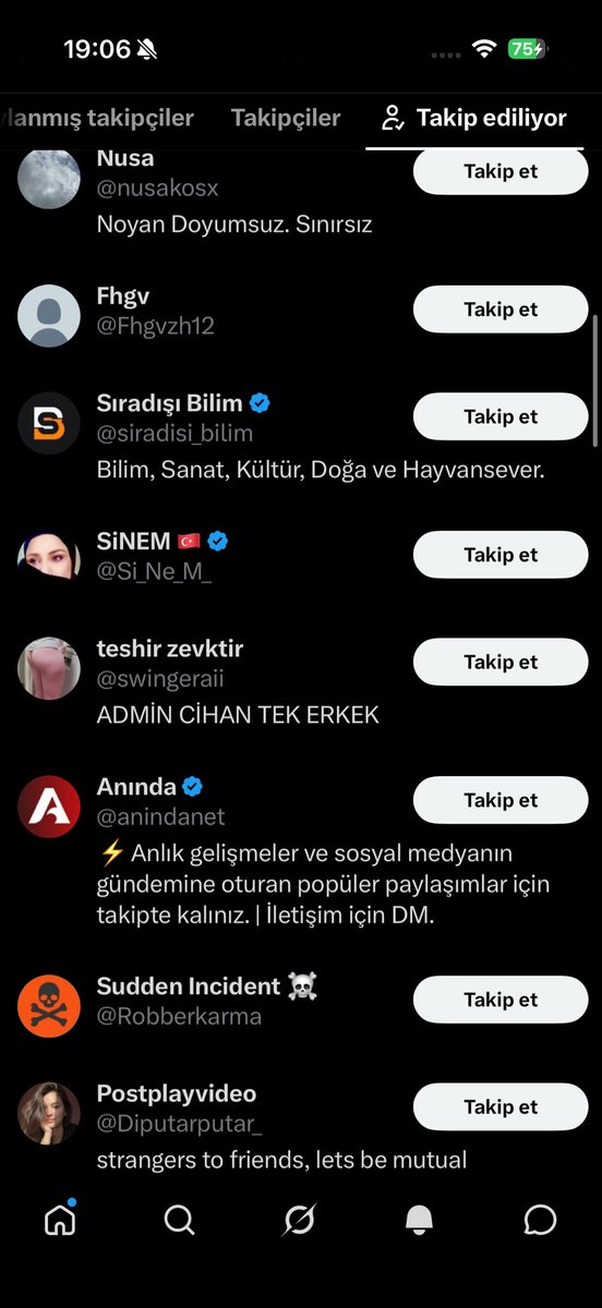 KheshRick's tweet photo. @ssssjsjsk @fatihcolak19831 @tylnkpl @toplumsaltepki1 Hayrola ibne seni tek erkekleri takip ediyorsun? Anana mı karına mı yoksa kendine mi erkek arıyorsun ibbbne seni. https://t.co/ZsV33QH4CM