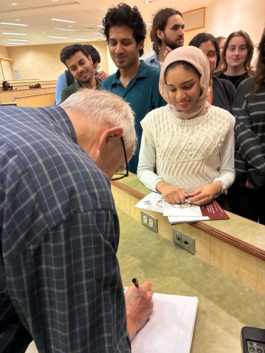 uw_icecube's tweet photo. The celebration continues! 🎉👏

It was quite a crowd that gathered at @uwmadison's Chamberlin Hall yesterday to recognize Professor Francis Halzen’s @NobelPrize in physics win.

📸: Alisa King-Klemperer

#NobelPrize2026 #FrancisHalzen https://t.co/uhrUhoJ0Bl
