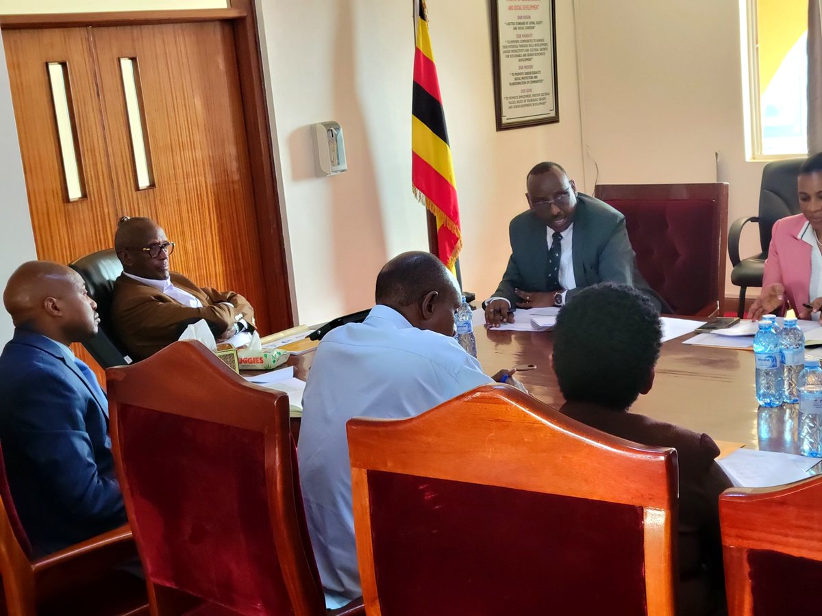 Mglsd_UG's tweet photo. Minister @Mglsd_UG, Hon. Lt. Gen. @Tumukunde_  met with the GROW Project and PSFU executive management and leadership, who briefed him on the project’s implementation progress, particularly the GROW Financing Facility (GFF). The facility provides grants to support women entrepreneurs through loans disbursed by Participating Financial Institutions (PFIs), including commercial banks, microfinance institutions and SACCOs, at interest rates of 10% or less, depending on the terms set by each PFI.
Speaking during the meeting, Dr. Ruth Aisha Biyinzika, GROW Project National Coordinator, highlighted collateral requirements by PFIs as a persistent barrier preventing women from accessing the loans.
Gen. Henry committed to engaging PFIs to address collateral requirements that hinder women’s access to financing. He also called for reforms to extend GROW loans beyond urban areas into underserved regions, committing to work with GROW and PSFU leadership to ensure the loans reach their intended beneficiaries, including women at the grassroots.